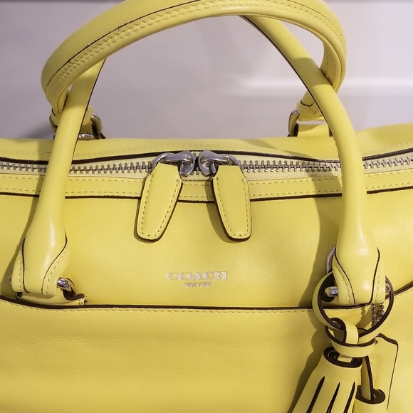 Coach Legacy Haley in Yellow leather - Picture 8 of 14